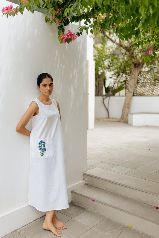 White A-line Long Dress with Blue Pocket