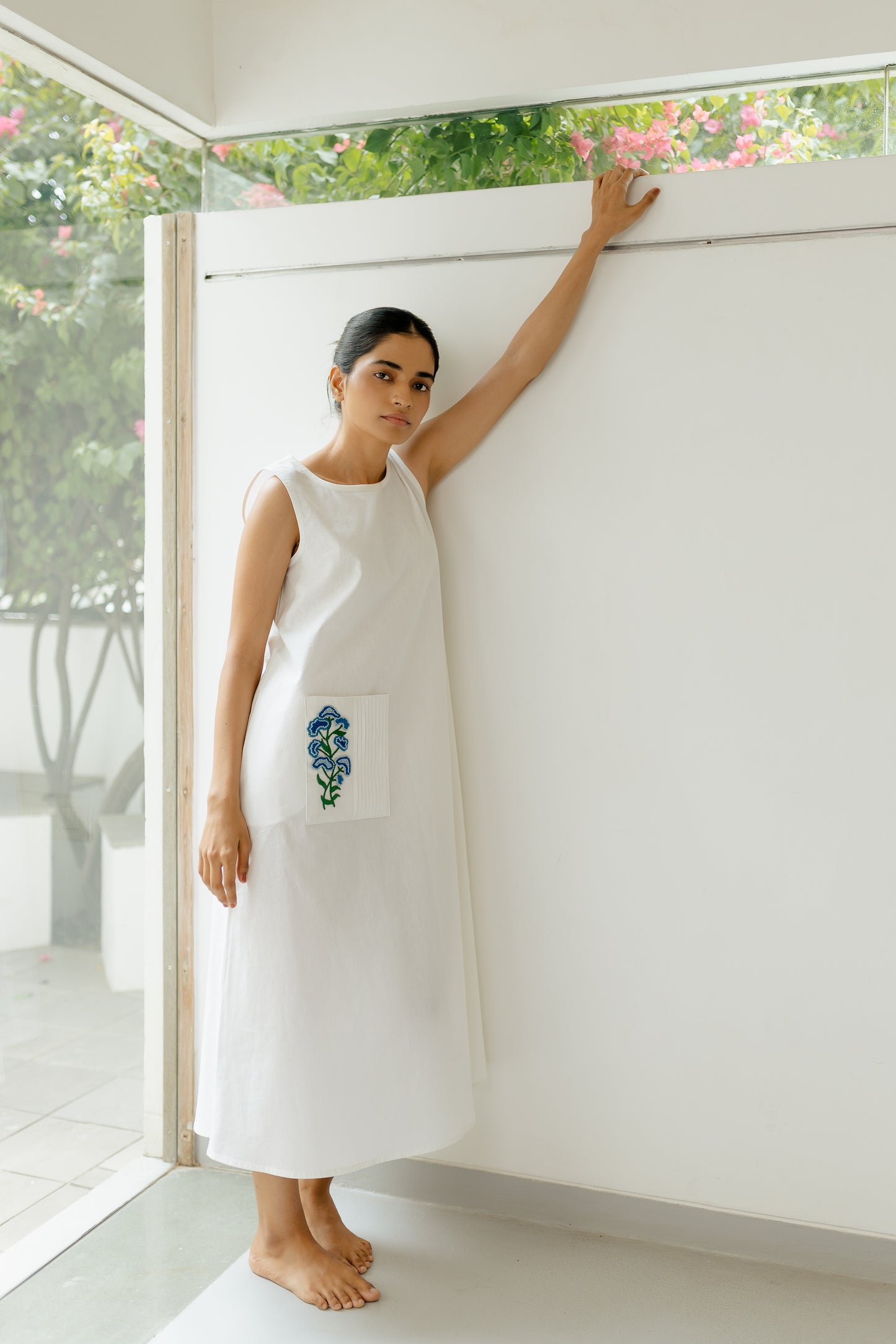 White A-line Long Dress with Blue Pocket
