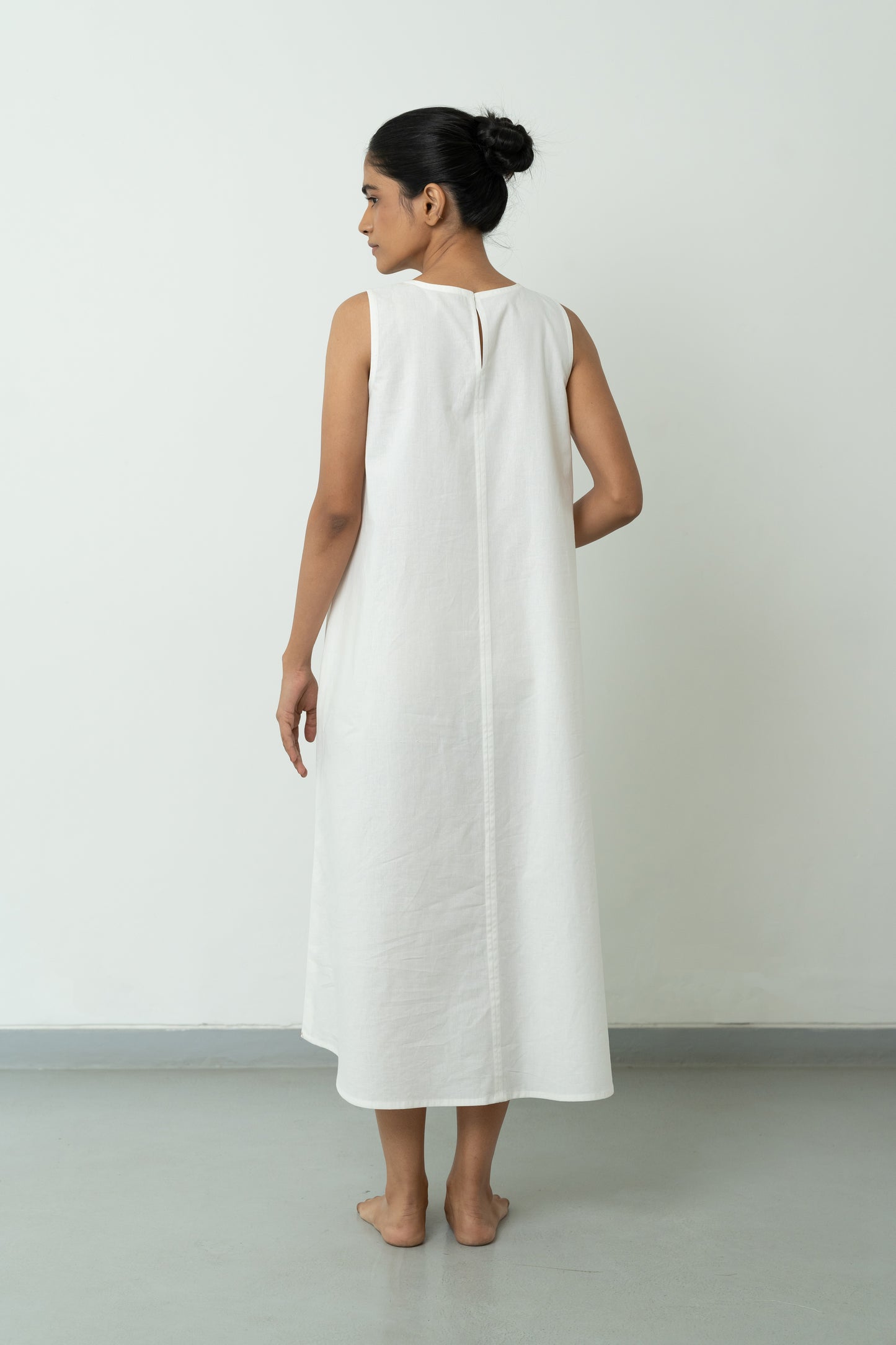 White A-line Long Dress with Blue Pocket