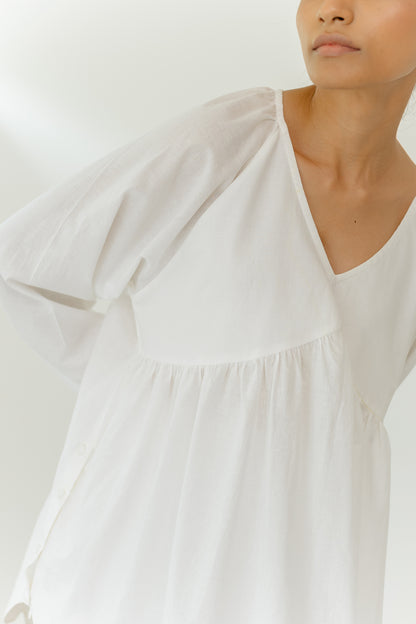 White Short Dress with Raglan Sleeves